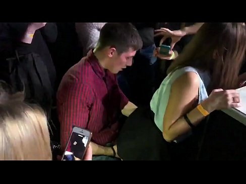 ❤️ Rus tungi klubida haqiqiy jinsiy aloqa. 18 yoshli rus qizi anus va qin ichida tungi klubda sikishdi ❤️ Anal pornoda bizda ﹏